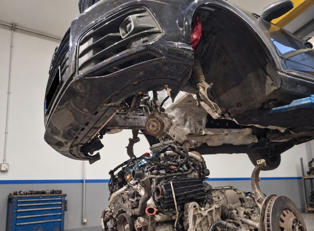 Audi SQ7 4.0 TDI – czyszczenie układu dolotowego wraz z naprawą układu chłodzenia